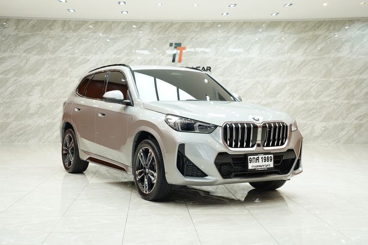 รถ BMW X1 2.0 sDrive20i M Sport สี เทา