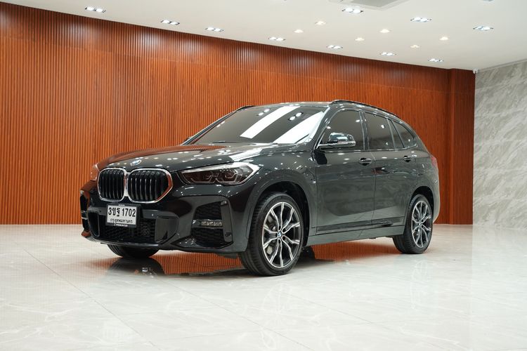 BMW X1 2022 2.0 sDrive20d M Sport Utility-car ดีเซล เกียร์อัตโนมัติ ดำ รูปที่ 4