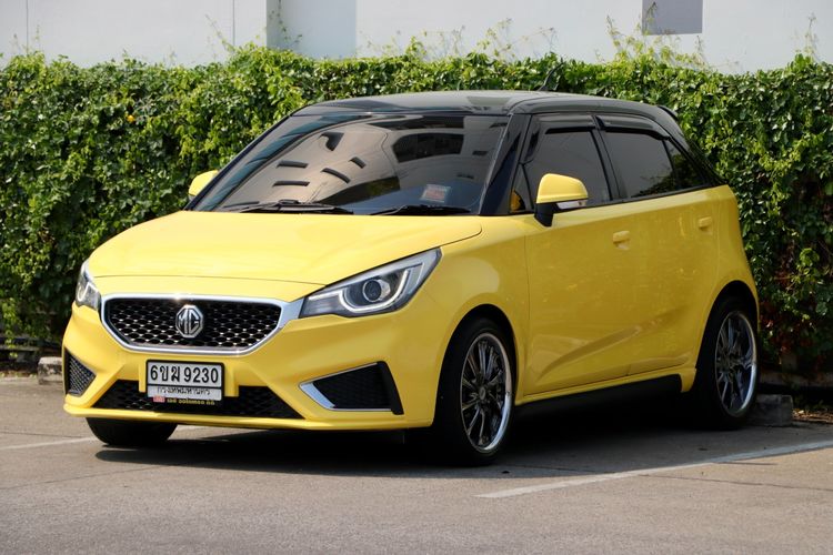 รถ MG MG3 1.5 X สี เหลือง