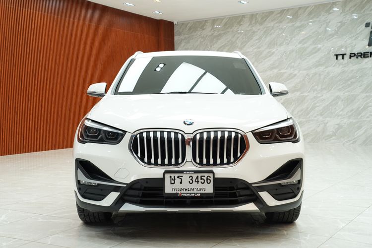 BMW X1 2021 2.0 sDrive20d xLine Utility-car ดีเซล เกียร์อัตโนมัติ ขาว รูปที่ 3