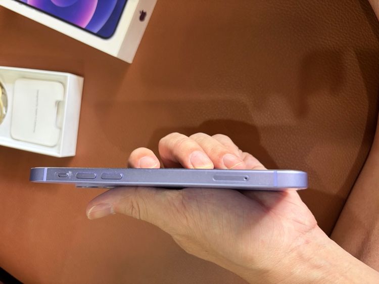 iPhone 12 รูปที่ 4