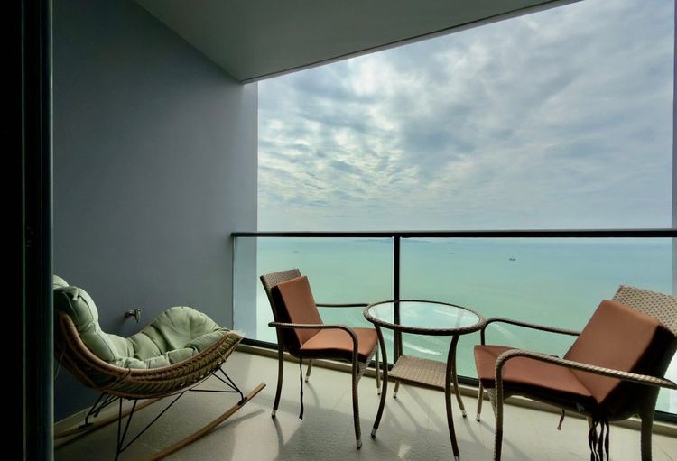 Raimon Land ไม่อนุญาต ตกแต่งครบ 2014 คอนโดติดทะเล ZIRE WONGAMAT พัทยา 