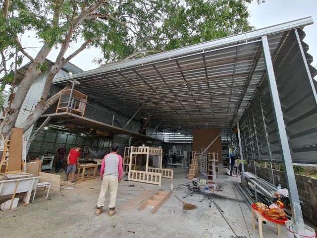 ขายโรงงานเฟอร์นิเจอร์ พร้อมทำงานต่อได้เลย