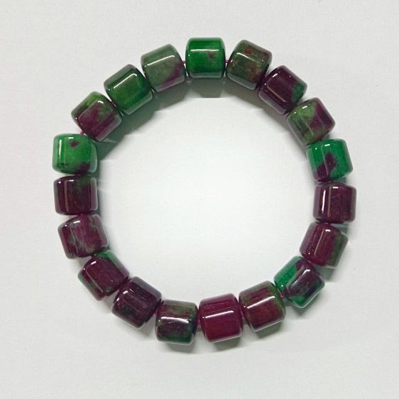 อื่นๆ สร้อยข้อมือหิน Ruby Zoisite