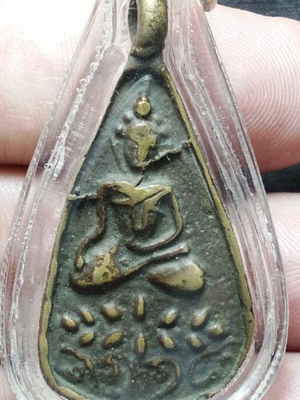 เหรียญหล่อโบราณไม่ทราบวัดครับ