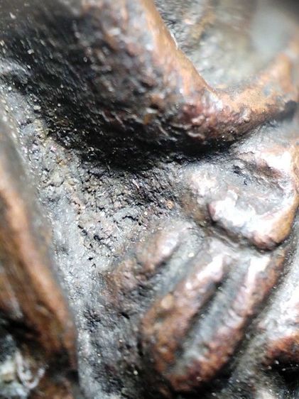 หลวงปู่ทวดหลังเตารีดครับ รูปที่ 17