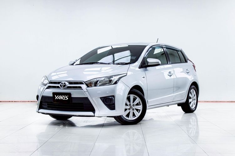 Toyota Yaris 2015 1.2 E Sedan เบนซิน ไม่ติดแก๊ส เกียร์อัตโนมัติ เทา รูปที่ 4