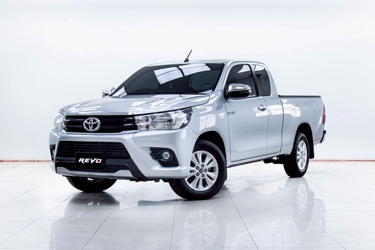 รถ Toyota Hilux Revo 2.4 E สี เทา