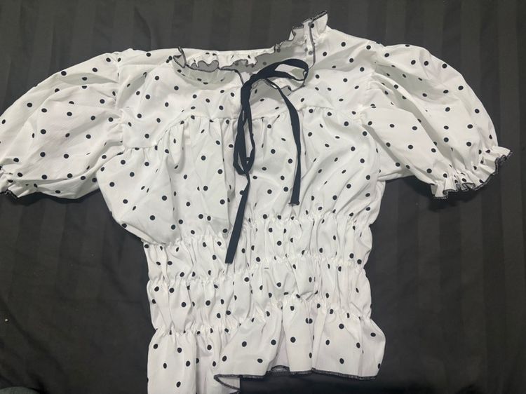 เสื้อผ้ามือสอง