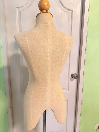 หุ่นโชว์เสื้อผ้ามือสอง รูปที่ 5