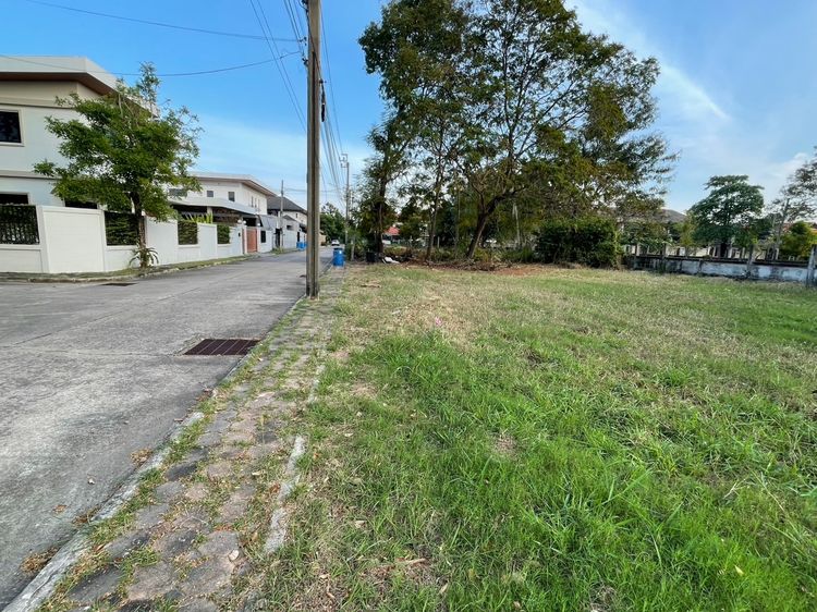 ขายที่ดินในหมู่บ้านกฤษดานคร 21 ติดถนนบางนา-ตราด กม.6 ขนาด 120 ตารางวา รูปที่ 3