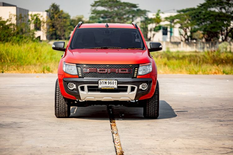 รถ Ford Ranger 2.2 XLT สี ส้ม