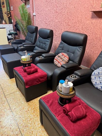 เซ้งร้านนวด ใกล้ BTS พระโขนง สุขุมวิท 42 1 ติดกับสนามไดร์ฟกอล์ฟ ติดHotel มีลูกค้าหลายสัญชาติ รูปที่ 2