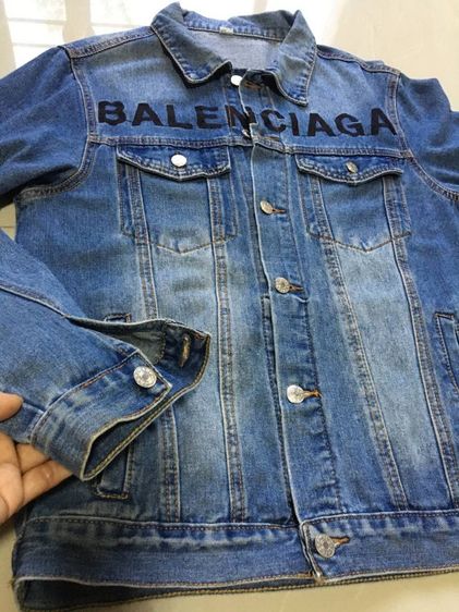 เสื้อยีนส์ balenciaga