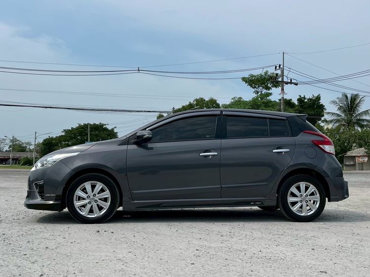 Toyota Yaris 2017 1.2 G Sedan เบนซิน ไม่ติดแก๊ส เกียร์อัตโนมัติ เทา รูปที่ 4