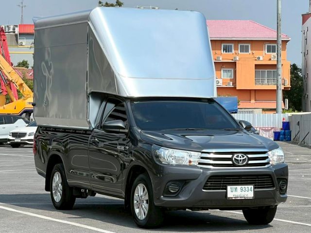 รถ Toyota Hilux Revo 2.4 J สี เทา
