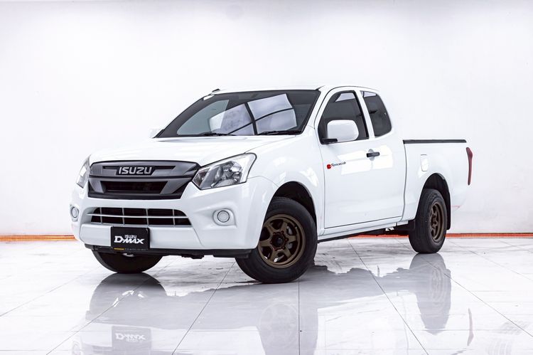 รถ Isuzu D-MAX 1.9 S สี ขาว