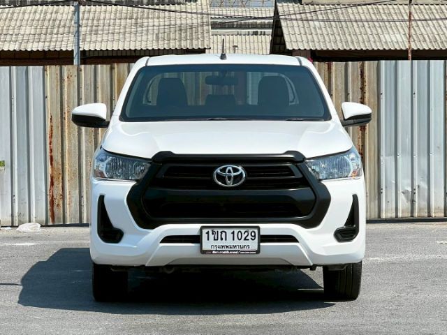 รถ Toyota Hilux Revo 2.4 Z Edition Mid สี ขาว