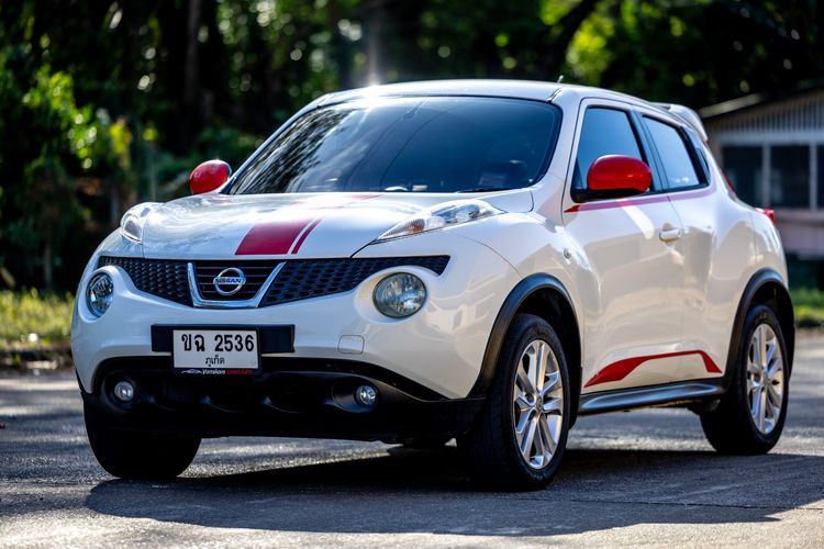 รถ Nissan Juke 1.6 Color Studio สี ขาว