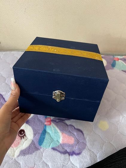 กล่องผ้าไหม บรรจุชุดกาแฟ(เบญจรงค์) รูปที่ 7