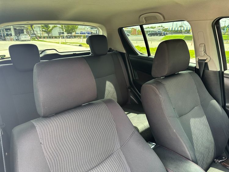 Suzuki Swift 2013 1.2 GL Sedan เบนซิน ไม่ติดแก๊ส เกียร์อัตโนมัติ ขาว รูปที่ 3