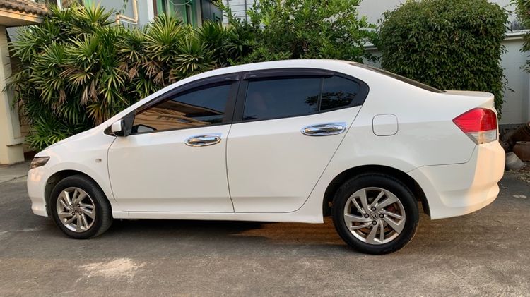 รถ Honda City 1.5 S i-VTEC สี ขาว