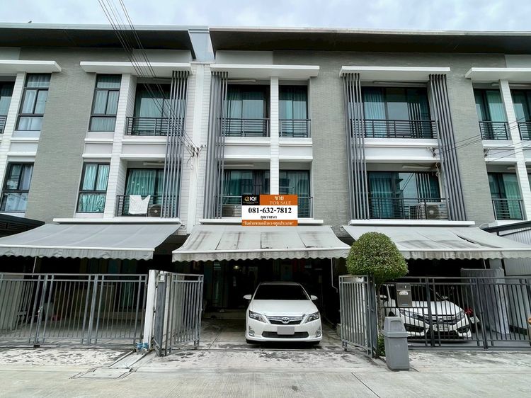 ขายทาวน์เฮ้าส์ 3 ชั้น บ้านกลางเมือง พระราม 9 - รามคำแหง ซอยรามคำแหง 39 (LB07 – 001129)