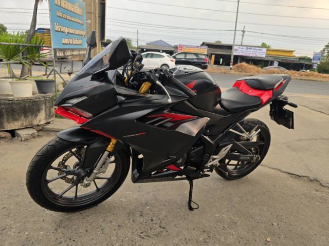 ขายด่วน honda cbr150r ปี 2022 รูปที่ 4