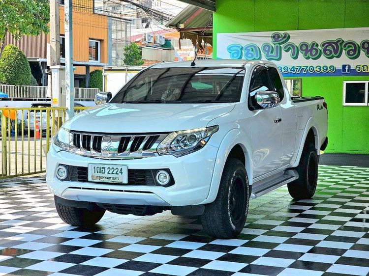 Mitsubishi Triton 2017 2.4 GLS Plus Pickup ดีเซล ไม่ติดแก๊ส เกียร์อัตโนมัติ ขาว รูปที่ 2