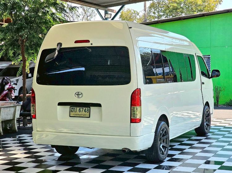 Toyota Commuter 2011 2.5 Van ดีเซล ไม่ติดแก๊ส เกียร์ธรรมดา ขาว รูปที่ 4