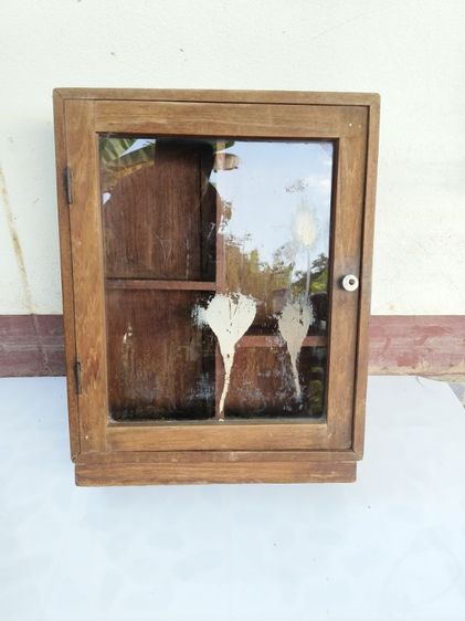 เฟอร์นิเจอร์เก่า ขายตู้ยาไม้สักของเก่า อายุมากกว่า 50 ปี ขนาด 15x19 นิ้ว