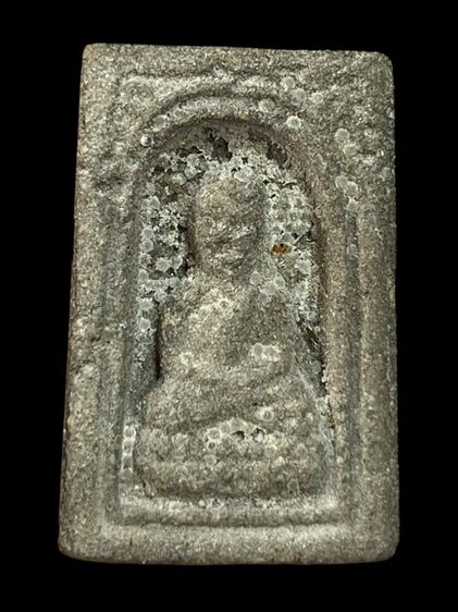 หลวงปู่ทวดพิมพ์สี่เหลี่ยมหลังเจ้าสัว