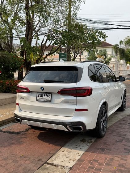 BMW X5 2021 3.0 xDrive45e M Sport 4WD Utility-car ไฮบริด ไม่ติดแก๊ส เกียร์อัตโนมัติ ขาว รูปที่ 4