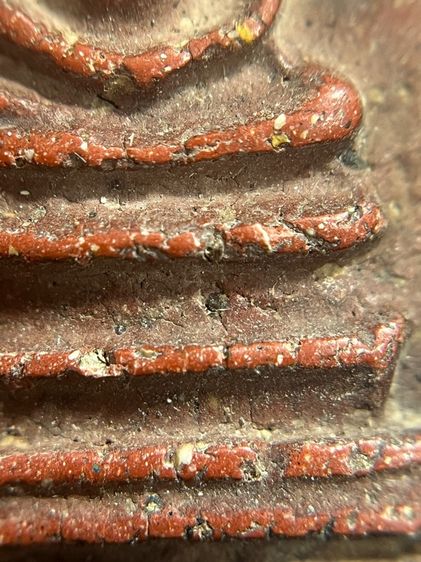 พระสมเด็จพิมพ์ใหญ่หลังอักษรจีนเนื้อสีแดง รูปที่ 8