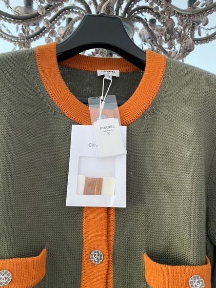 ชาแนล เดรสเนื้อผ้าไหมพรมฝรั่งเศส สภาพใหม่เอี่ยม รูปที่ 6