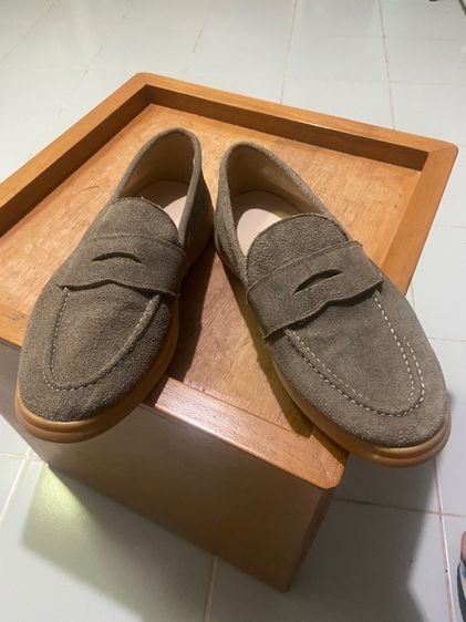 รองเท้าหนัง