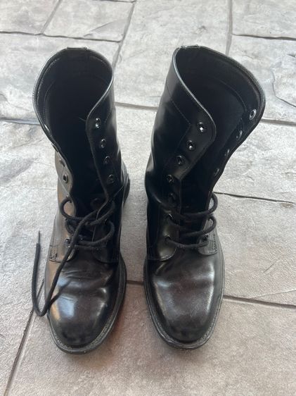 รองเท้าคอมแบท