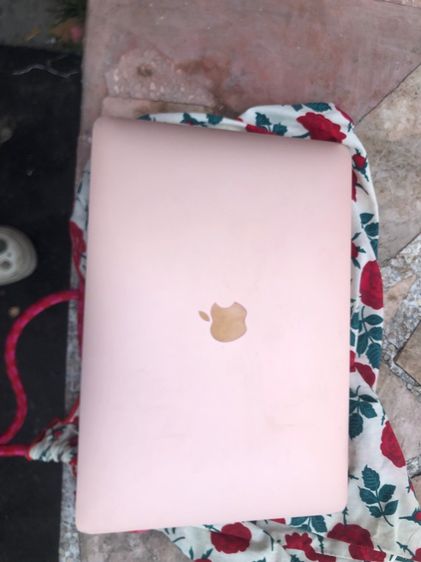 ด่วนขายmacbook m1 2020 ราคา9900บาทมีส่วนลดค่าน้ำมันให้1000บาทคะพร้อมรับได้เลยคะต้องการใช้เงินด่วนคะ รับวันนี้มีค่าน้ำมันให้1000คะ