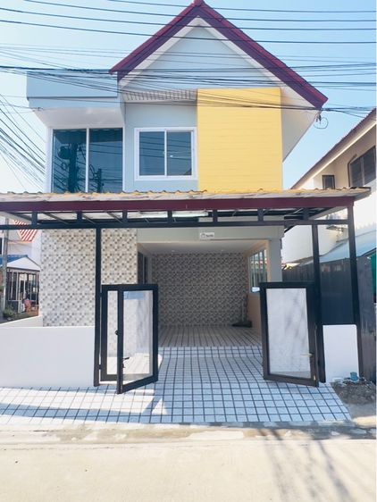 หมู่บ้านเอื้ออาทรแก้วประดับ