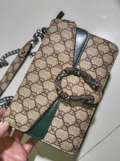 กระเป๋า