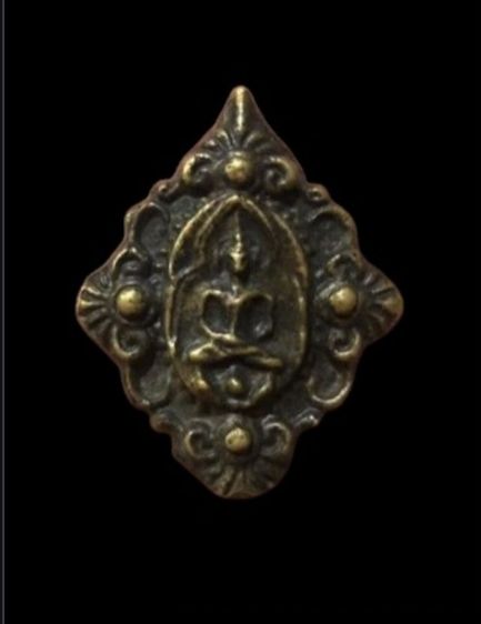 พระหล่อโบราญซุ้มพิกุล เก่าเนื้อทองเหลือง 2475 ไม่ทราบที่