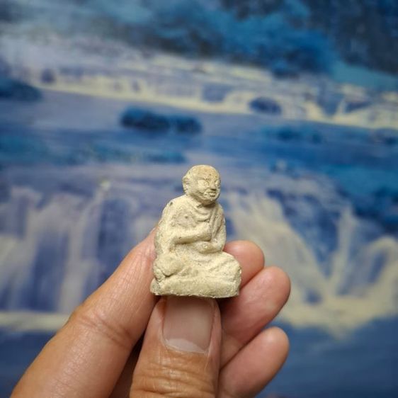 รูปสมเด็จโตลอยองค์ เนื้อผง รูปที่ 5