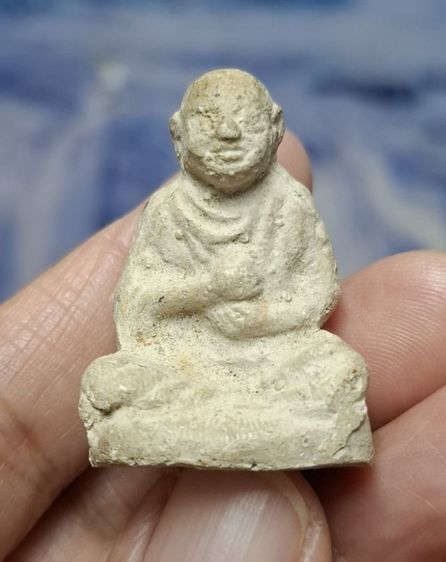 รูปสมเด็จโตลอยองค์ เนื้อผง