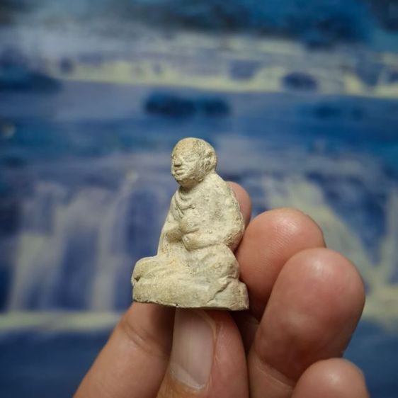 รูปสมเด็จโตลอยองค์ เนื้อผง รูปที่ 3