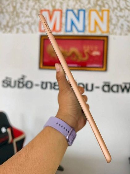 Ipad gen 6 32gb โดยรอบถือว่าสวย ส่งฟรี  แถมเคส  แบตยังอึด รูปที่ 4