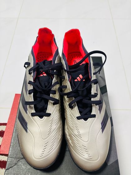 รองเท้าสตั๊ด 100 ปุ่ม รูปที่ 3