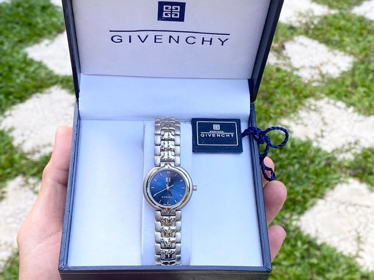 น้ำเงิน นาฬิกาGivenchy Millesime (swiss made)