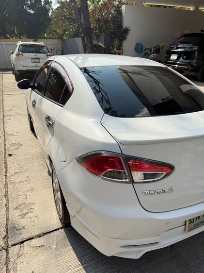 Mazda Mazda 2 2010 1.5 Spirit Sports Sedan เบนซิน ไม่ติดแก๊ส เกียร์อัตโนมัติ ขาว รูปที่ 3