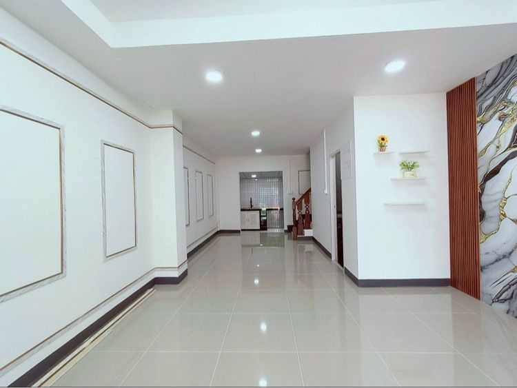 ตกแต่งครบ บ้านมือสองพร้อมตกแต่ง รูปที่ 3