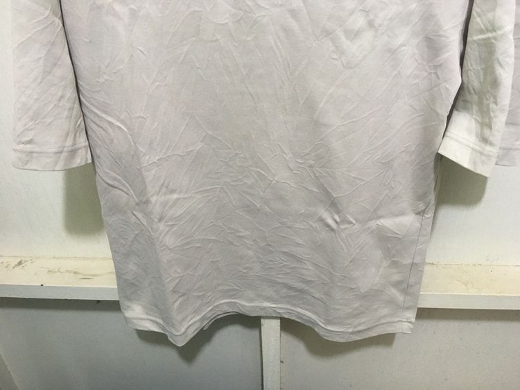 เสื้อยืด U แบรนด์ UNIQLO แพ็คคู่ (สินค้ามีตำหนิ) สีดำกับสีกากี รูปที่ 5